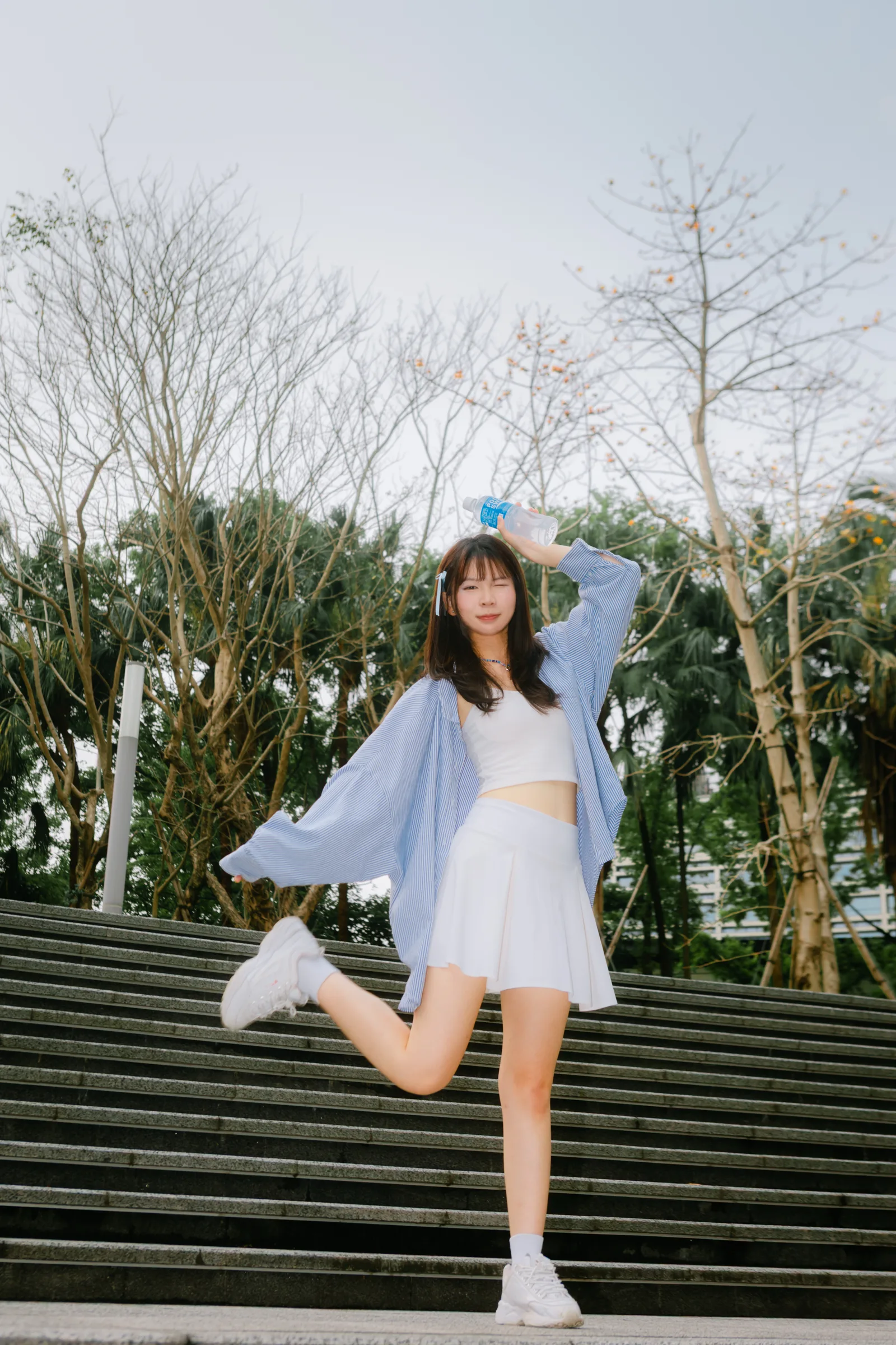 藍色襯衫示意 17