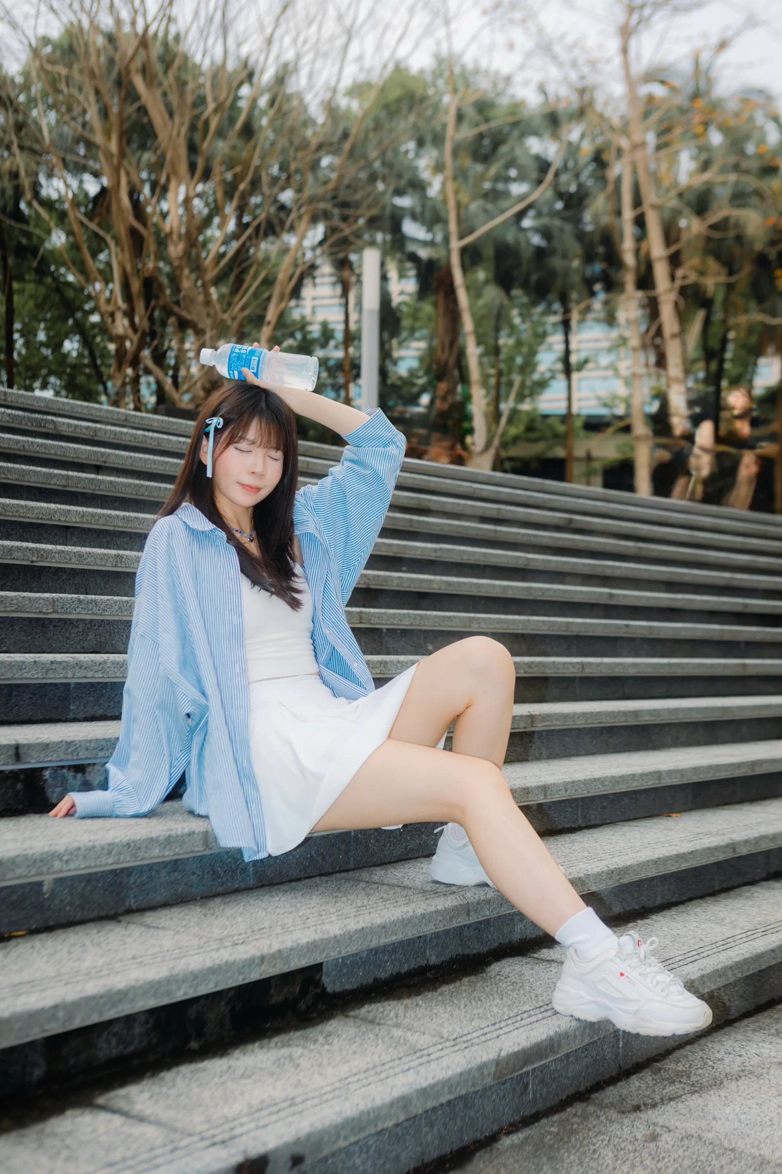 藍色襯衫示意 20