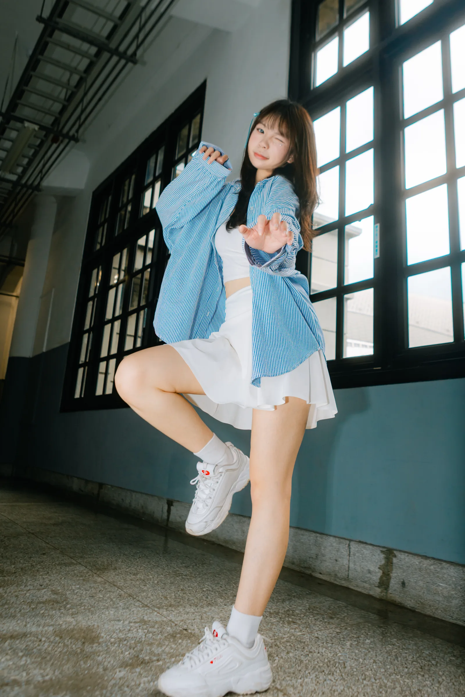 藍色襯衫示意 30
