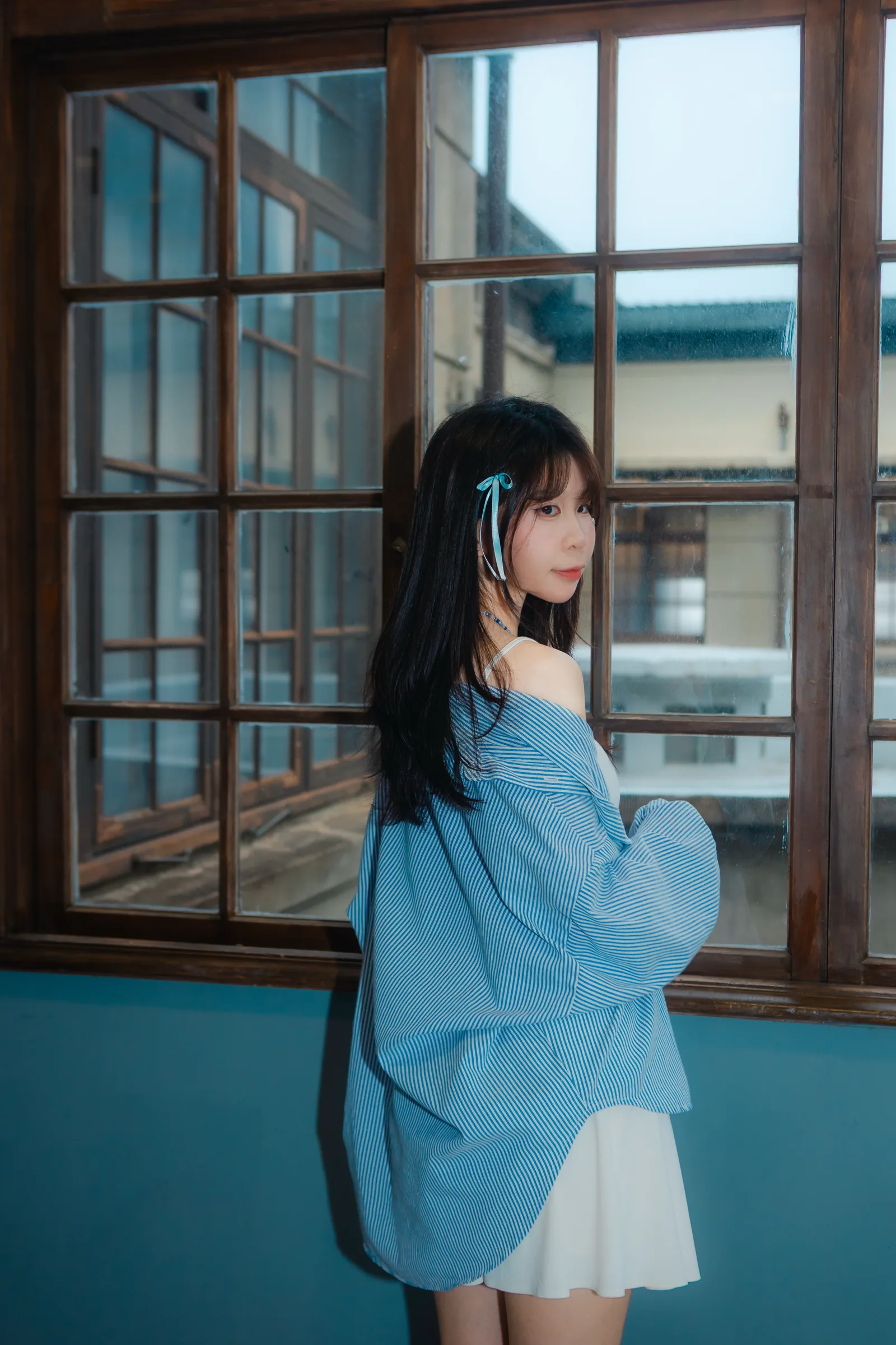 藍色襯衫示意 33